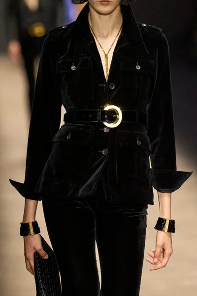 Look 103